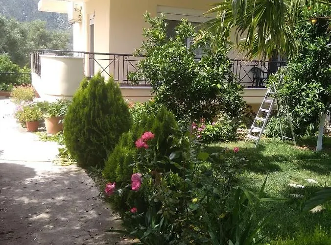 Ziogas Apartments